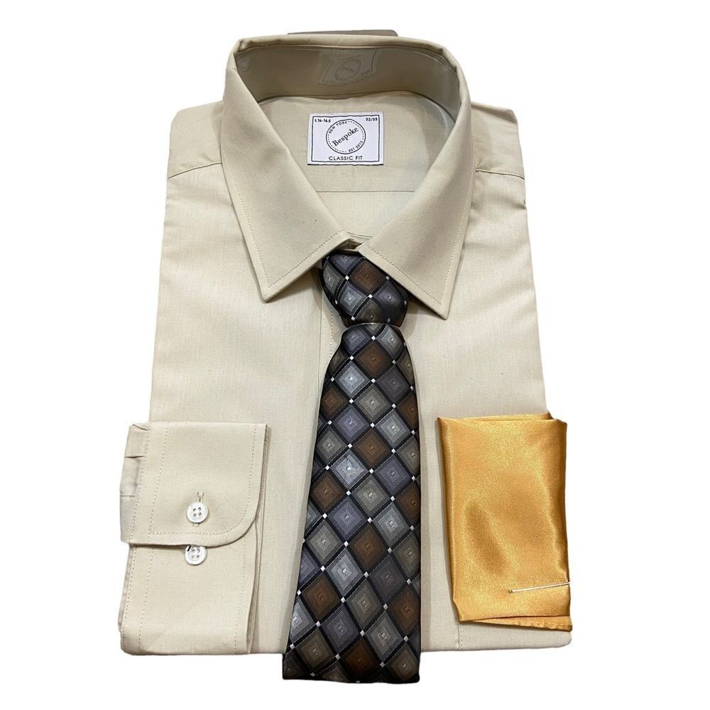 New‎ in Package Men’s Bespoke brand Three Piece Shirt Set, Beige Size Medium
